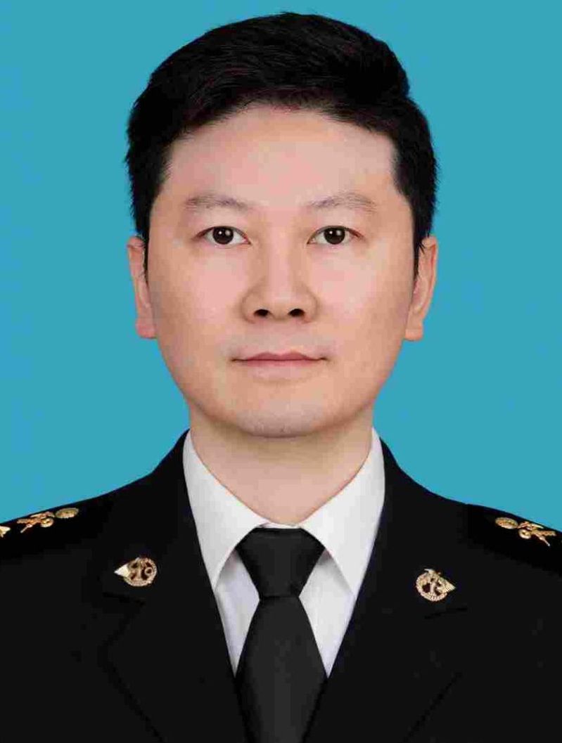 张龙浩